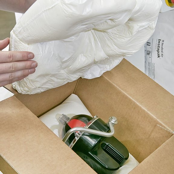 Instapak® Simple™ für die Produktion bedarfsgerechter Schaumbeutel